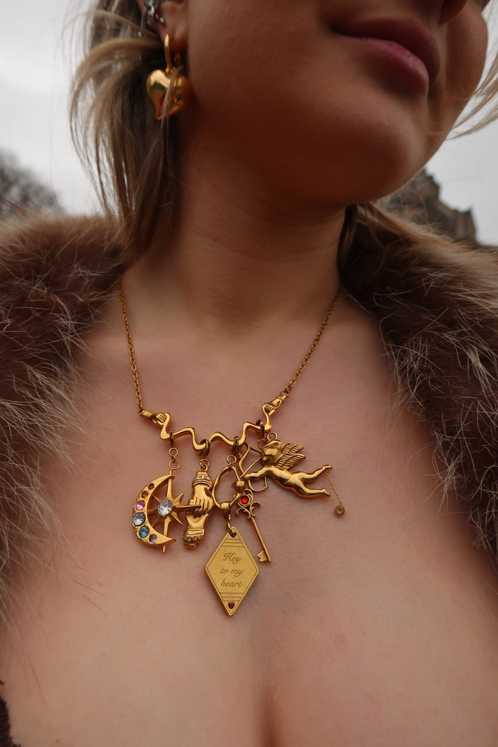 The Friendship Necklace in gold