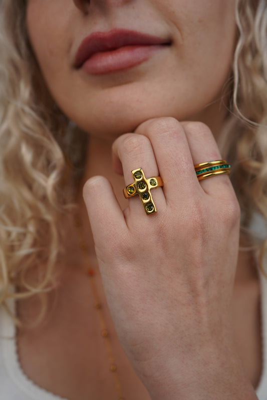 Lyla's Cross Ring In Green