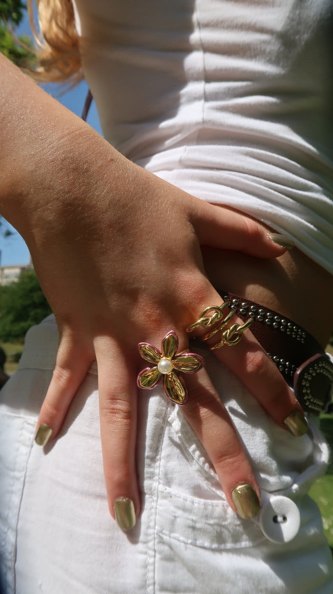 Melissa's twist ring gold