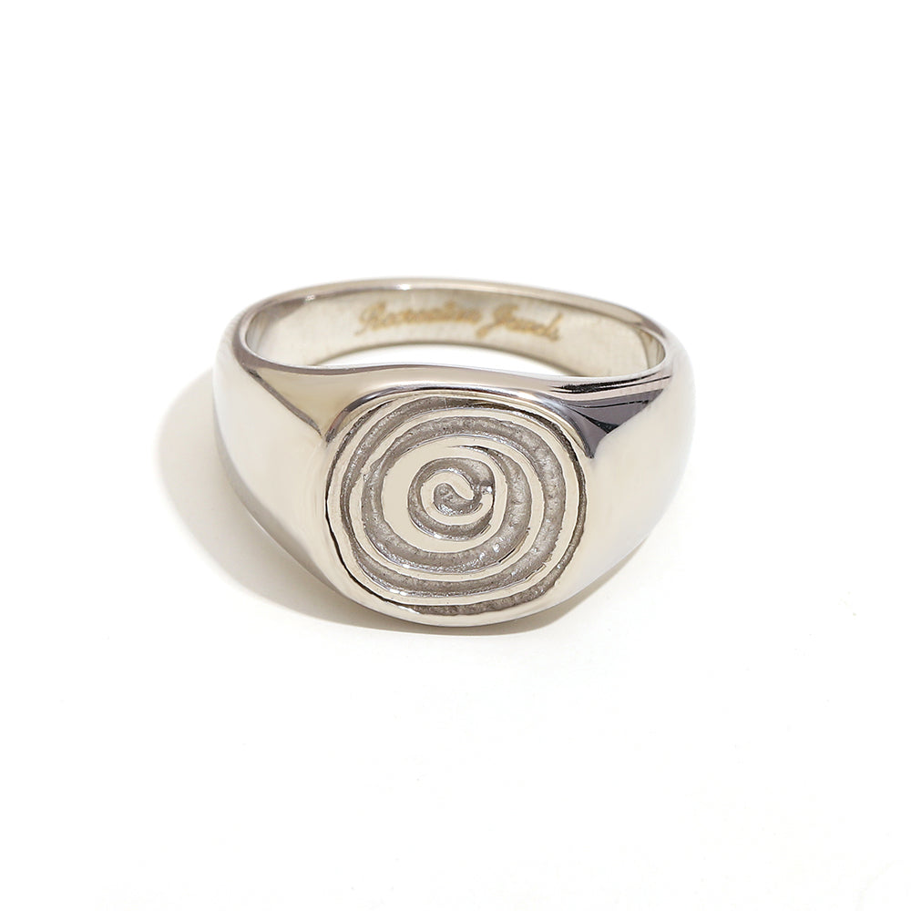 Jemma’s twirl ring in silver