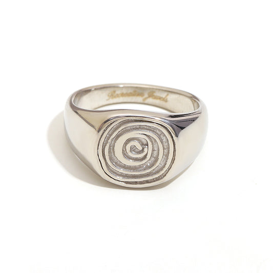 Jemma’s twirl ring in silver