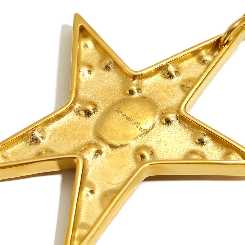 Amara’s Star Pendant