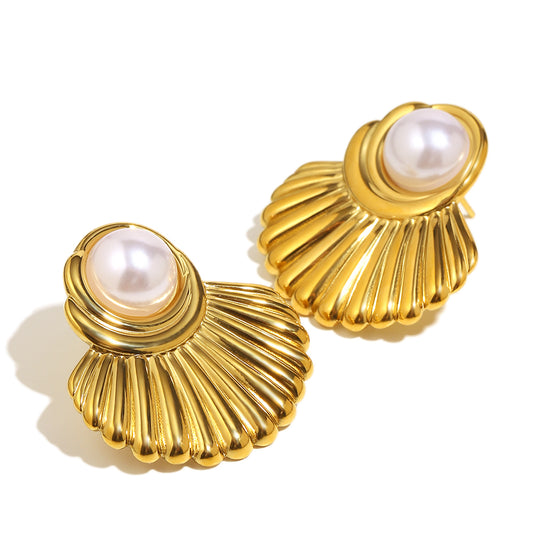 Aurelia's Pearl and Shell Earrings