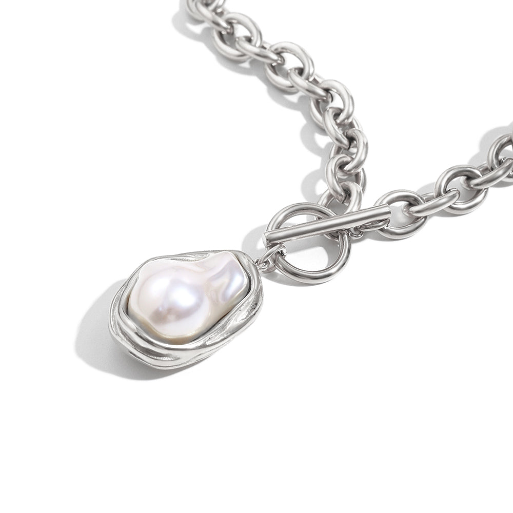 Daisy's Rock Necklace In Silver