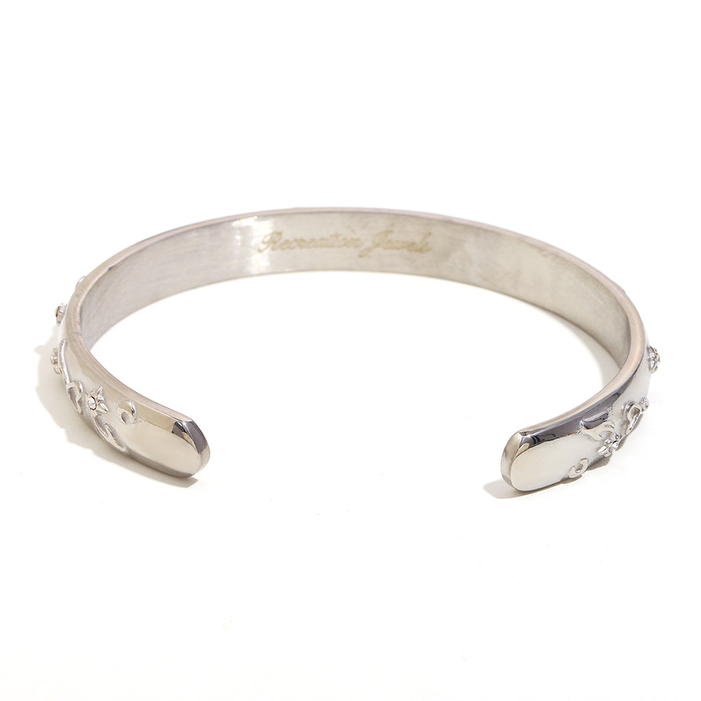 Chiara's Heart Bangle in Silver