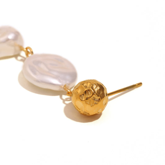 Daisy's Pearl Drop Earrings