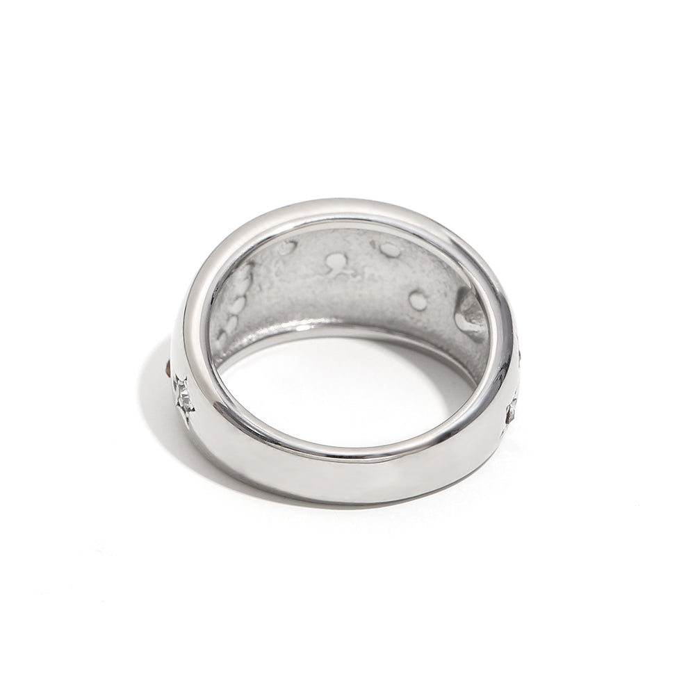 Petra's Star Ring in Silver