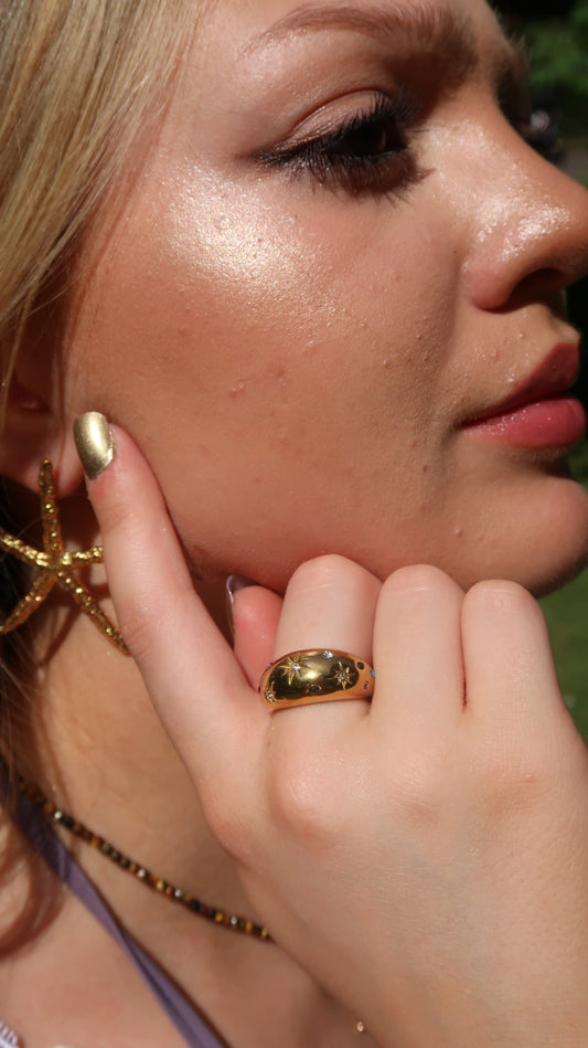 Petra’s Star Ring in Gold