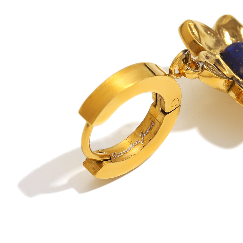 Alexandra's Flower Earrings In Gold