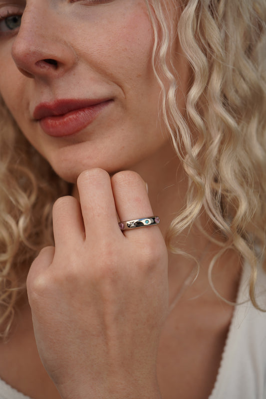 Athena’s multicoloured ring