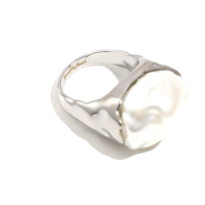 Tally's Pearl Ring In Silver