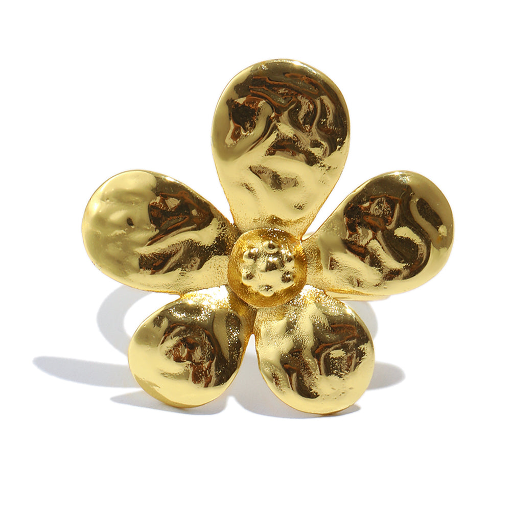 Camille’s flower ring in gold