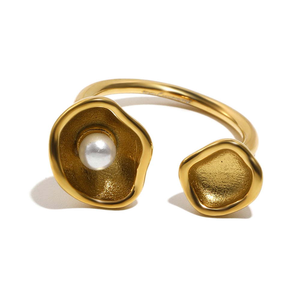 Dahlia's Pearl Ring