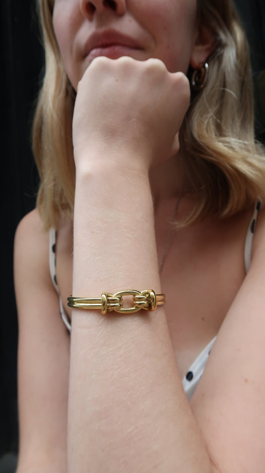 Oriana’s infinity bangle