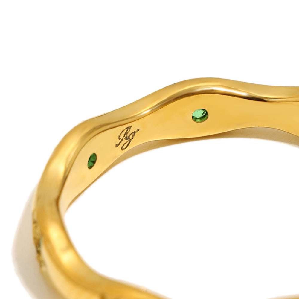 Sadie’s Green Star Ring in Gold