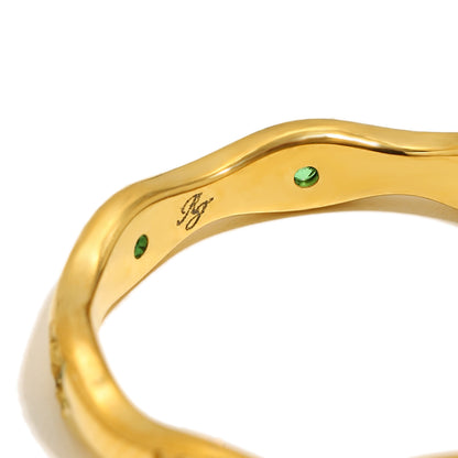 Sadie’s Green Star Ring in Gold