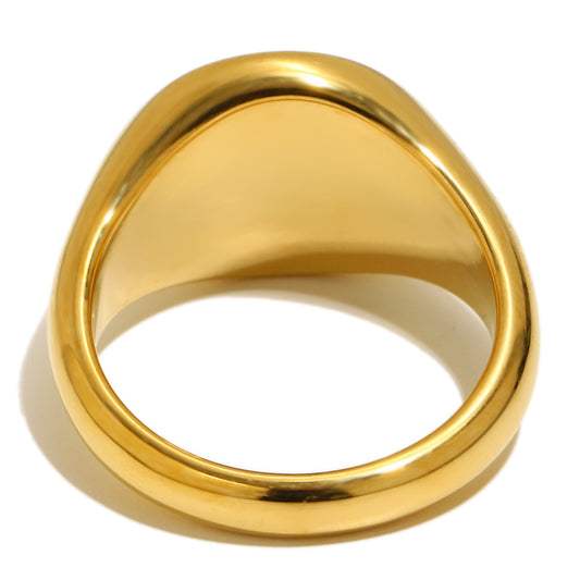 Ruby's Signet ring in Gold