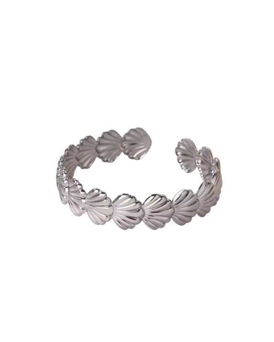 Mila's Shell Bangle in Silver