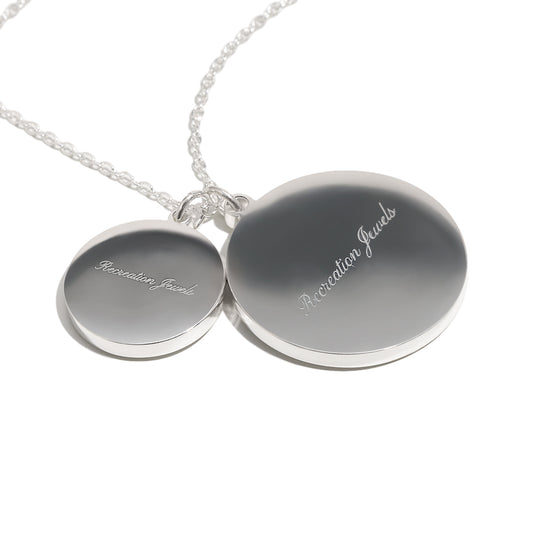 Eloise’s Green Gemstone Pendant in Silver