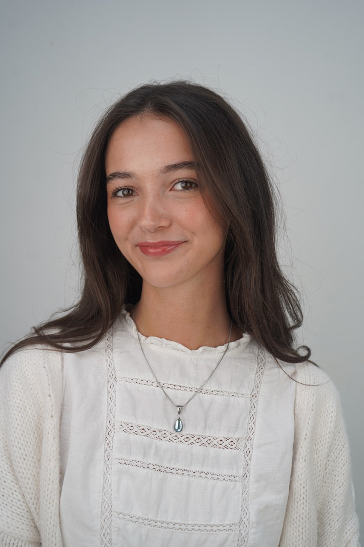 Thalia's Droplet Necklace In Silver