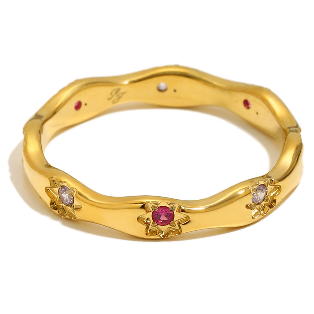 Sadie’s Pink Star Ring in Gold