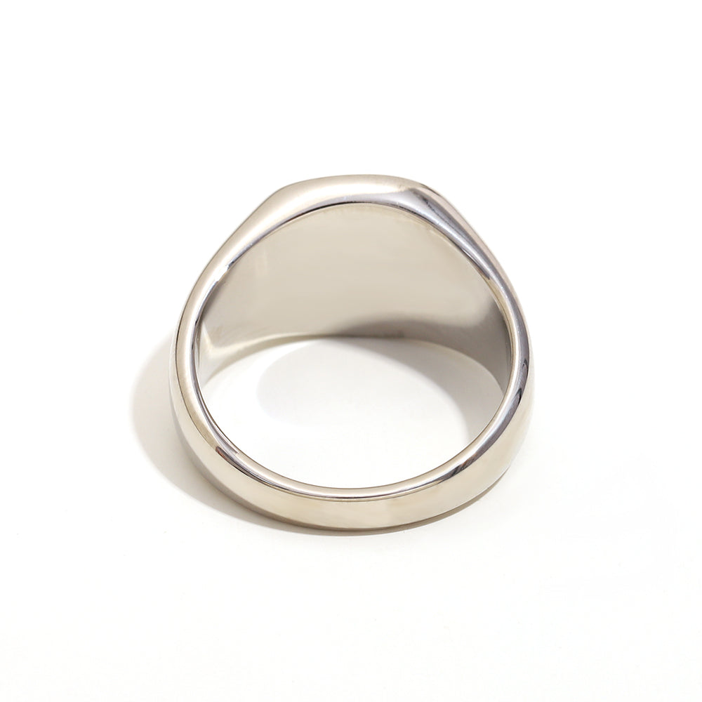 Jemma’s twirl ring in silver
