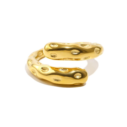 Daphne’s Ring in Gold
