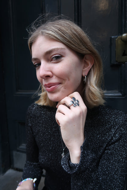 Camille’s flower ring in silver