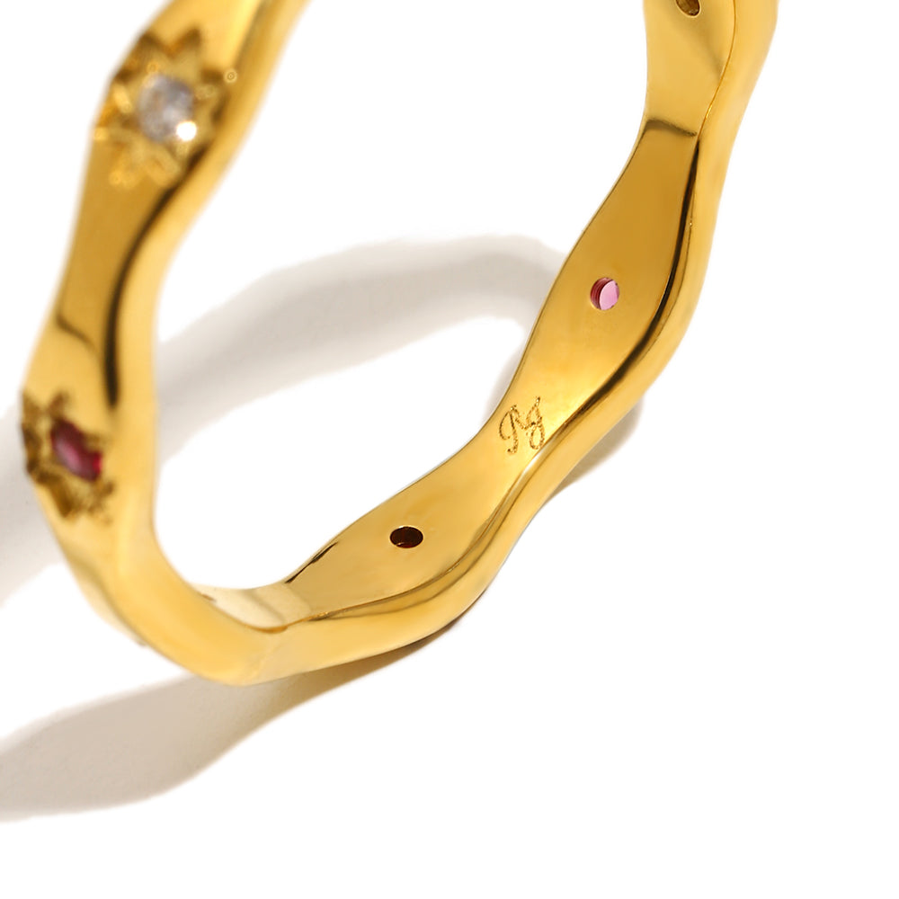Sadie’s Pink Star Ring in Gold