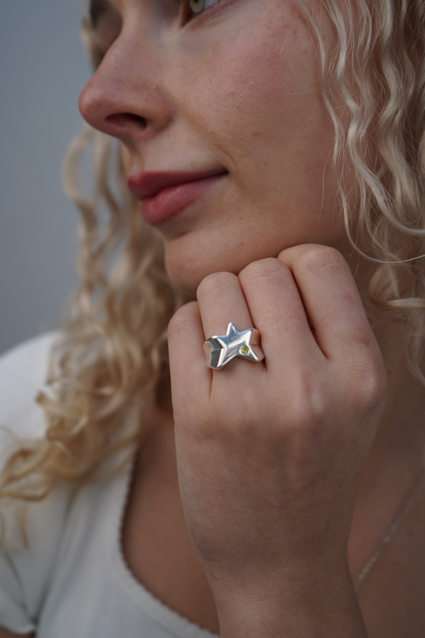 Cecily's Green Star Ring In Silver