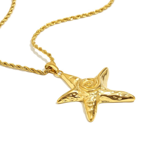 Pia's Starfish Necklace In Gold