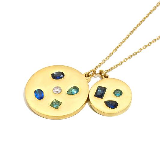 Eloise’s Blue Gemstone Pendant in Gold