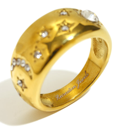 Petra’s Star Ring in Gold
