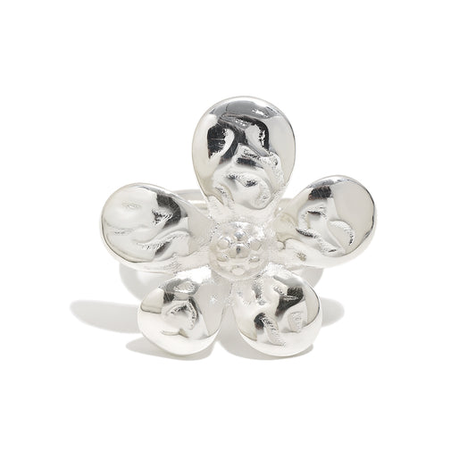 Camille’s flower ring in silver
