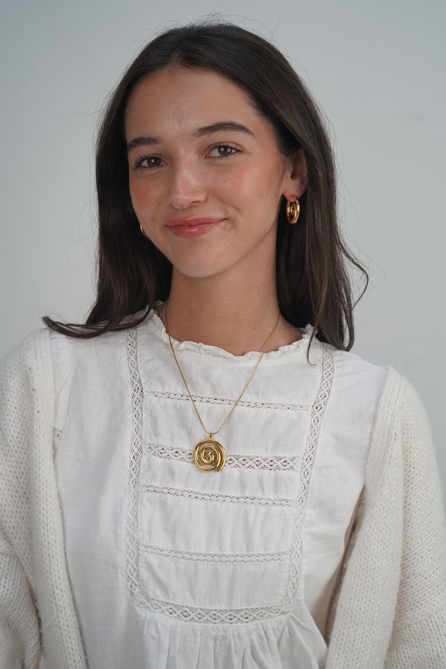 Tilly’s swirl necklace