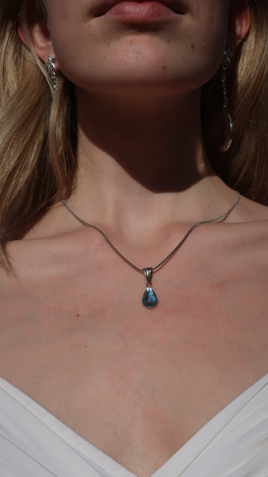 Thalia's Droplet Necklace In Silver