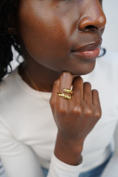 Daphne’s Ring in Gold