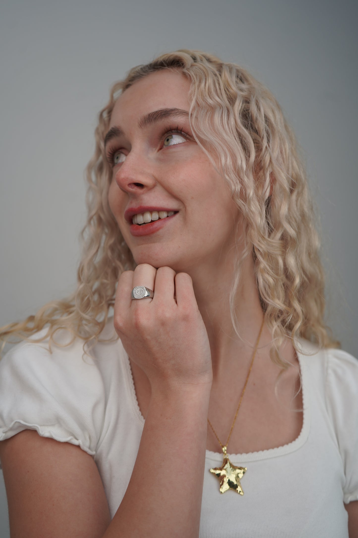 Jemma’s twirl ring in silver