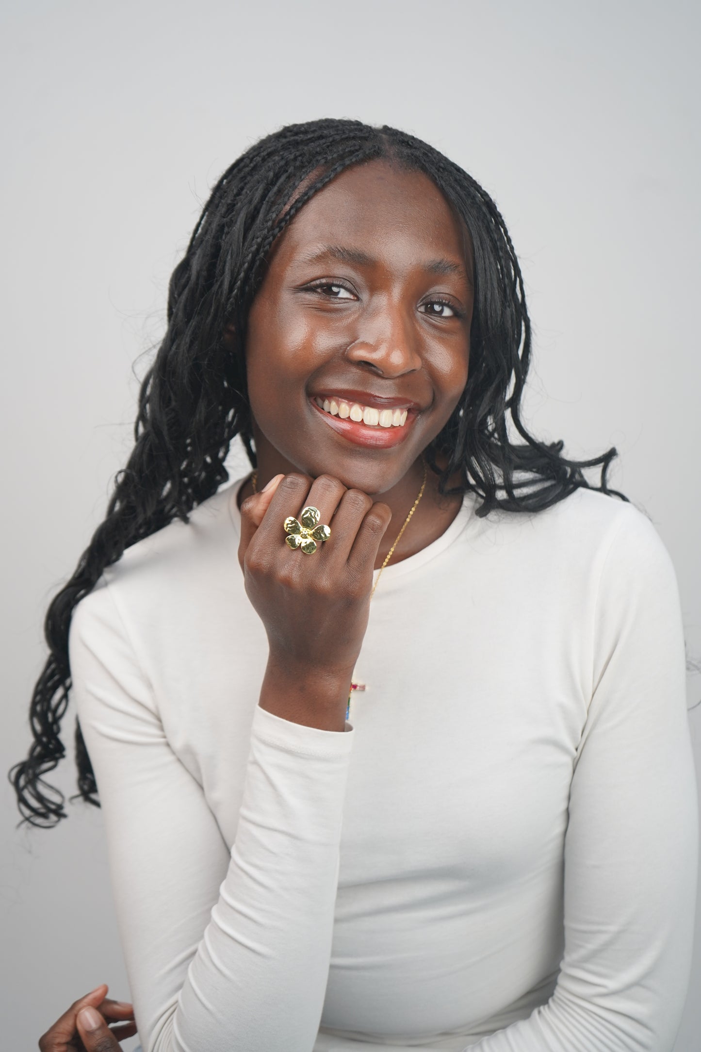 Camille’s flower ring in gold