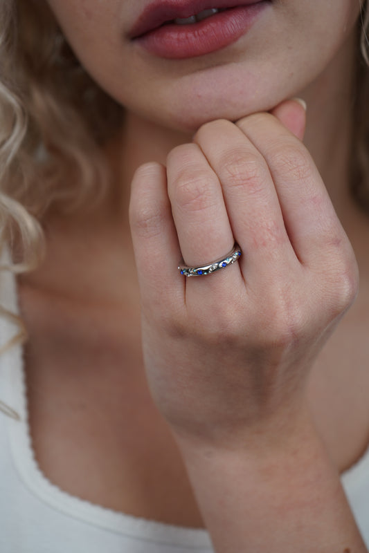 Naomie's moonshine ring in silver