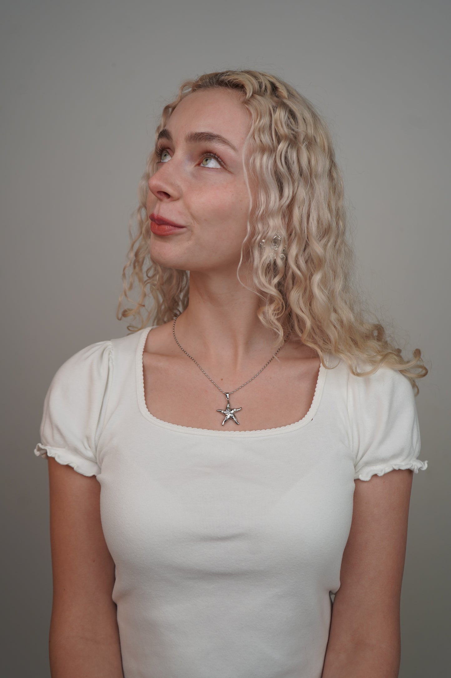 Pim's Starfish Silver Necklace In White