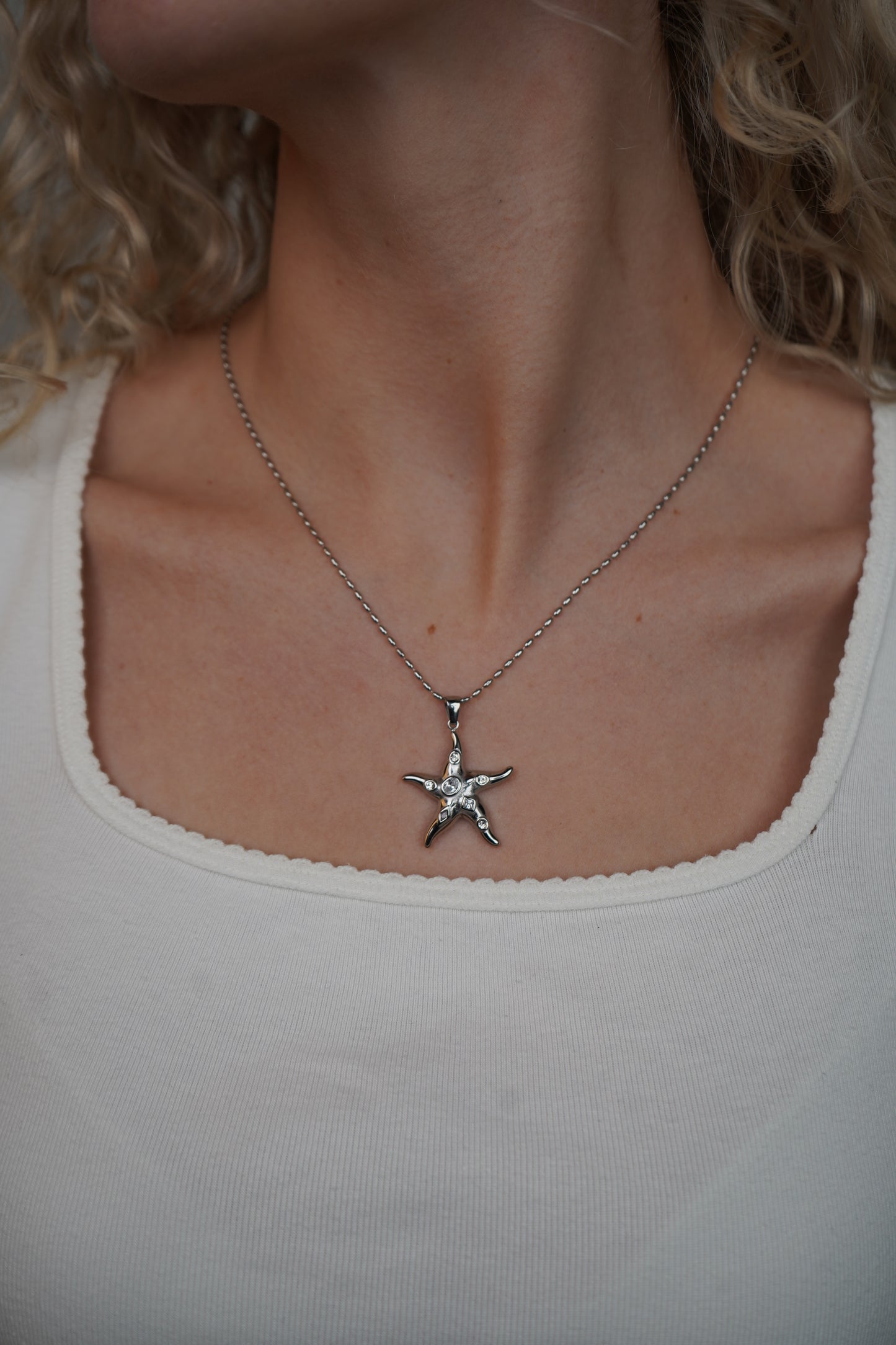 Pim's Starfish Silver Necklace In White