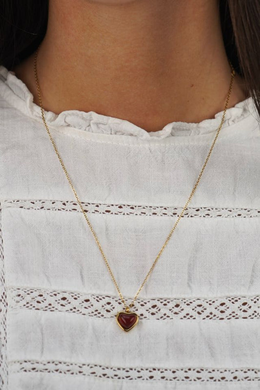 Viola's red heart Necklace