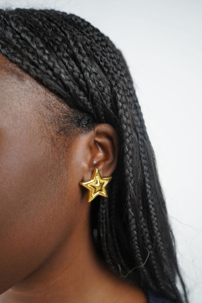 Ellie's Star Studs in Gold