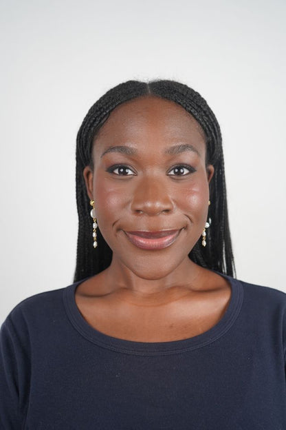 Daisy's Pearl Drop Earrings