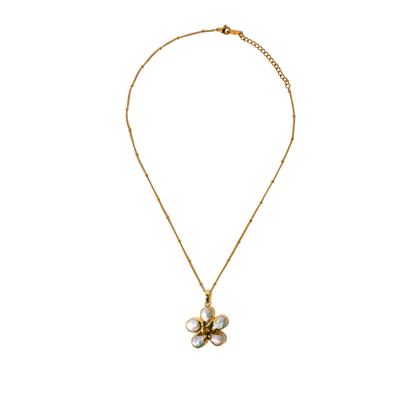 Daisy's Flower Pendant