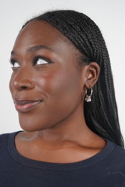 Marina's Feather Hoops In Silver